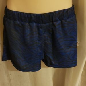 Two-sided volleyball shorts